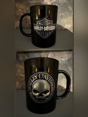Harley-Davidson Black and Silver Shield Mug